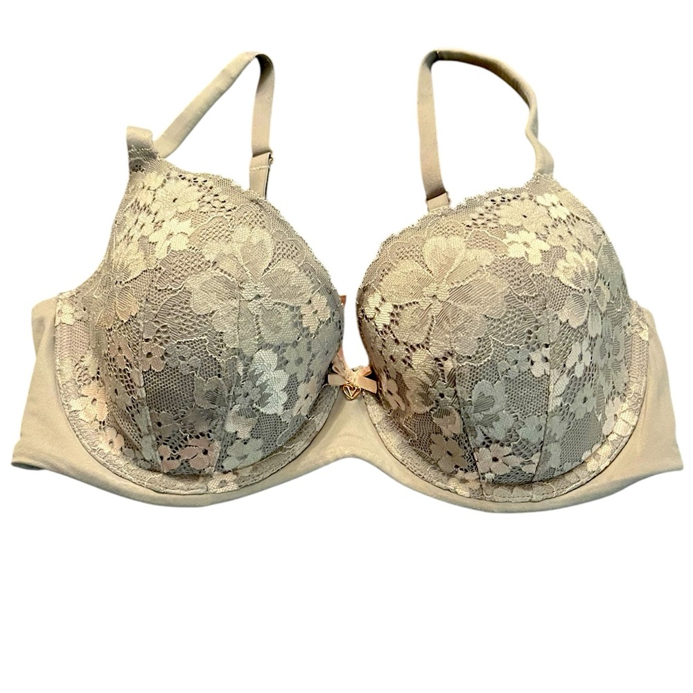 Victoria's Secret Body by Victoria lined demi Elegant Lace Women's Bra -gray EUC